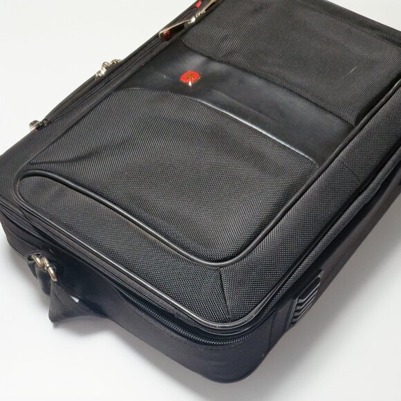 Wenger Swiss Gear Laptop Travel Carry On Briefcase Bag Notebook 16โ - Used - Picture 7 of 8